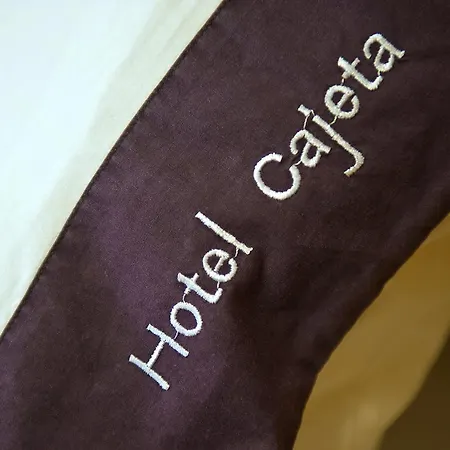 Cajeta 3*